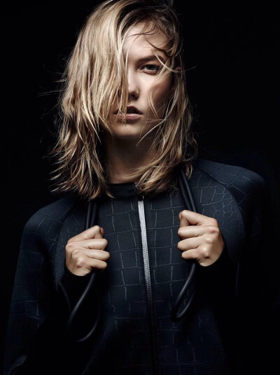 美国超模Karlie Kloss 2014年为Nike代言秋冬全线系列广告。