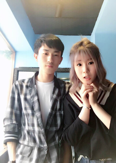 半丸子头，做头发找找小郑老师✌️