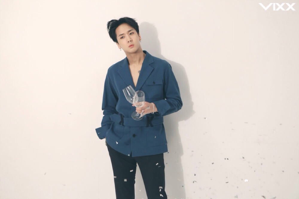 VIXX RAVI ZELOS概念照 第二套衣服