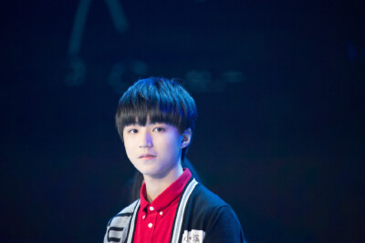 #王俊凯##TFBOYS王俊凯##TFBOYS# 151229 360手机助手发布会cr：耿直冷静小溪流