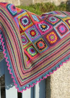 Gypsy Rose crochet blanket... So beautiful.. Wish I could do this lol