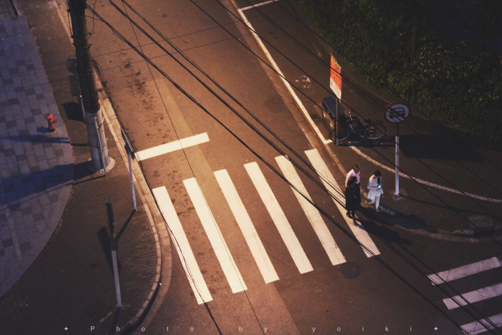 夜晚 城市 街道