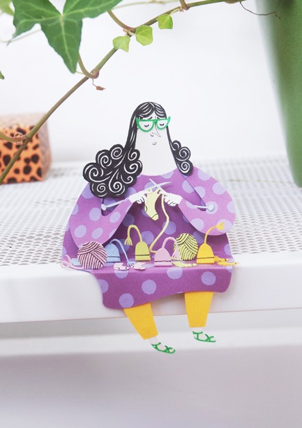 瑞典插画家MALIN KOORT的纸雕作品，善于将人们日常生活中发生的大小事，融入作品情境里，趣味十足，既有欧式的悠闲轻松，也带点日式的和风味。这样看似简单的呈现，却需心思细腻，以及对生活的观察力。