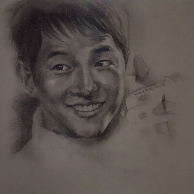 #太阳的后裔#太阳的後裔#宋钟基#宋慧乔#晋久#刘时镇#徐大英 #宋仲基 #素描#手绘 cr:imok0222
