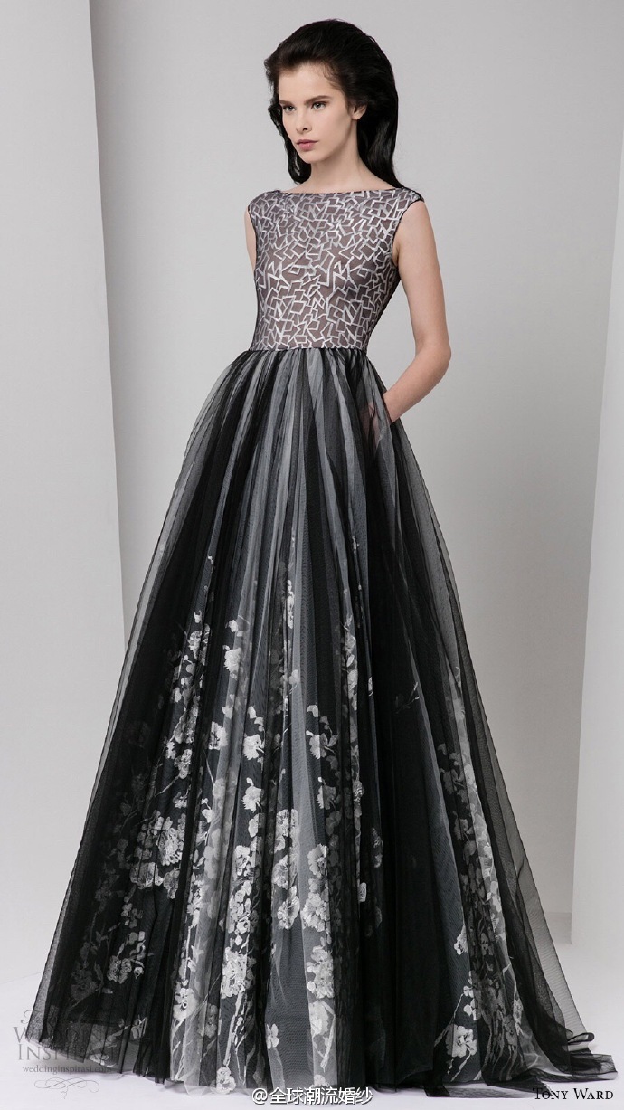 Tony Ward Fall 2016 Ready-To-Wear Dresses（三）深色系的婚纱。变身冷艳女王，有种霸气的美总之一般人hold不住