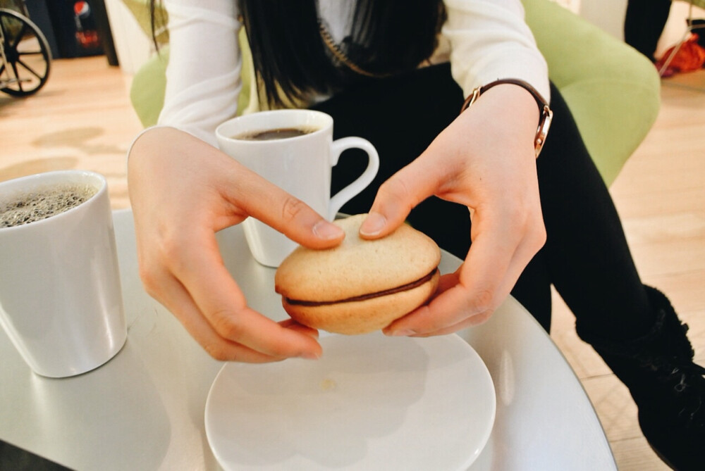 Taste Cafe and Wine Bar, Boston, MA,
MFA里头的小cafe，喜欢晚上来逛馆子，顺便到这喝杯咖啡吃个whoopie pie