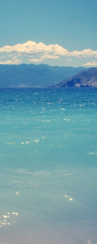 蓝色的大海，给我蓝色的眼睛。