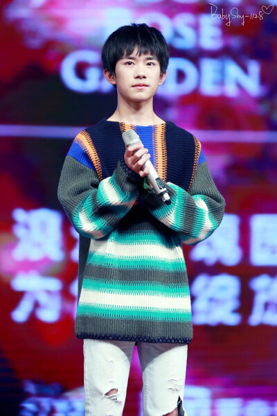 #易烊千玺 #TFBOYS 浪漫玫瑰园生日会 IF YOU舞蹈 高清 帅气