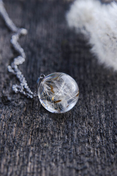 Dandelion Necklace - Resin Orb Globe Necklace - Make A Wish White Dream
- Real Dandelion Seeds Jewelry