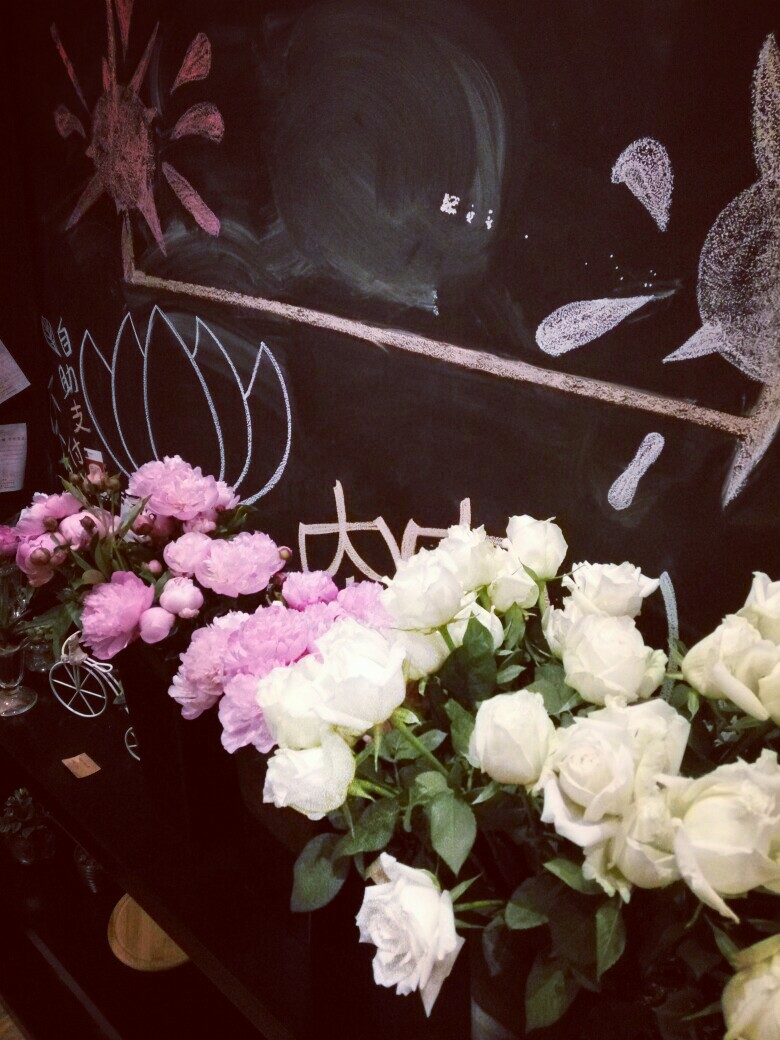 这个季节你最美～药芍～白玫瑰～