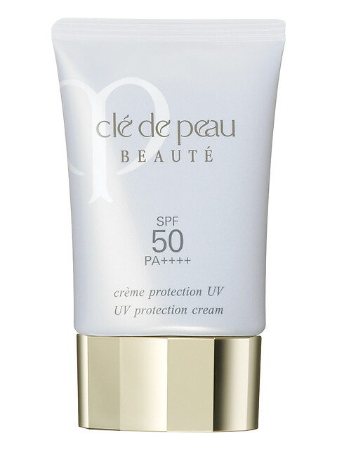 Clé de Peau Beauté（CPB）
CPB 防晒乳霜（医薬部外品）
商品编号：25000
PA++++
量：50g
透过添加最新科技“红光渗透粉末”，在细胞层将紫外线的伤害实时阻隔，更智慧协助肌肤辨别颜色差异，保留吸收来自阳光的红光，促进胶原组织细胞再生，创造极致美肌！ 三重抗氧化配方及亮采复合精华防止紫外线造成的所有老化现象并彻底阻绝氧化所造成的细胞压力。
JPY9,000（换算请点开网站查询）