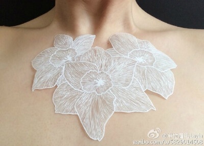  来自于美国纽约的剪纸艺术家 Maude White 的剪纸集 Floral Work 。