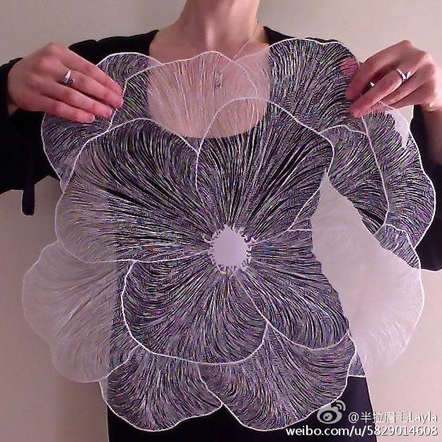  来自于美国纽约的剪纸艺术家 Maude White 的剪纸集 Floral Work 。