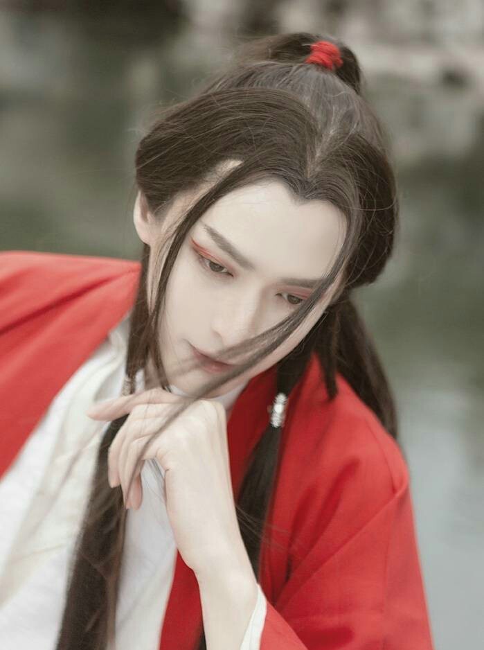 古风小小白惊艳红衣头像