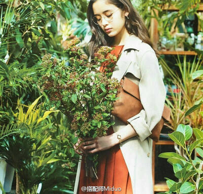 花房女孩 . 琉花 / vikka杂志