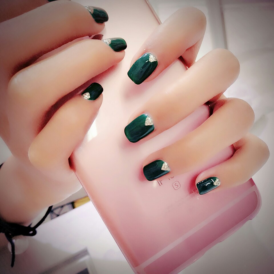 美甲祖母绿亮片