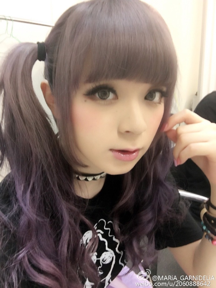 MARiA_GARNiDELiA