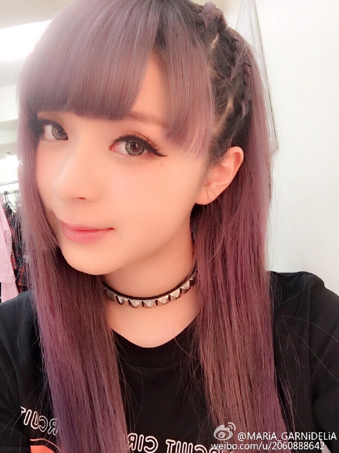 MARiA_GARNiDELiA