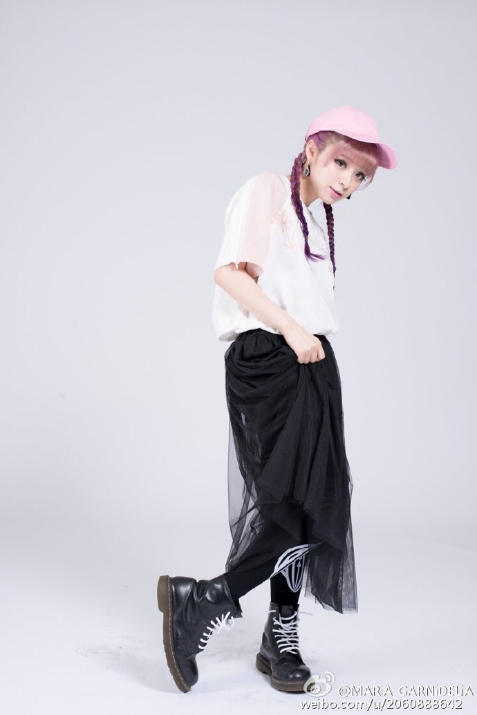 MARiA_GARNiDELiA