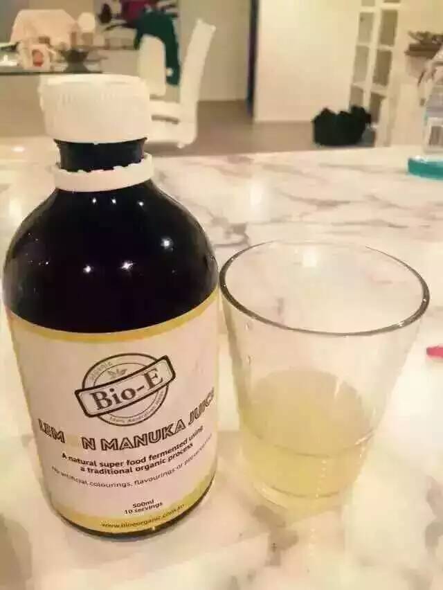 Bio E麦卢卡柠檬酵素500mk185rmb，满满的柠檬色，厂家用最新鲜的柠檬汁做成的纯天然有机酵素，康熙来了热门推荐，拉丁舞女王刘真倾力推荐柠檬酵素，最纯净的水质，最新鲜的有机水果和多种益生菌发酵的柠檬酵素，给你体验纯澳带来的高品质产品～