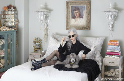 ※ Style Icon ※ 时尚老奶奶 Linda Rodin 和她潮到爆的房间！如果我也有这样的奶奶这会我还不上天