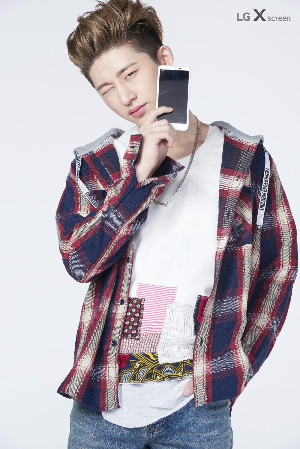 iKON. B.I 김한빈 cr.logo LG手机广告图