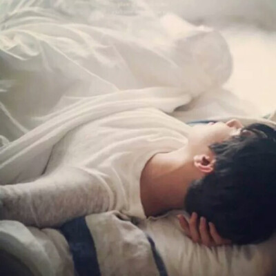 男头，头像，
你有没有偶尔思念我
下次来梦里找我的时候
记得与我说说。