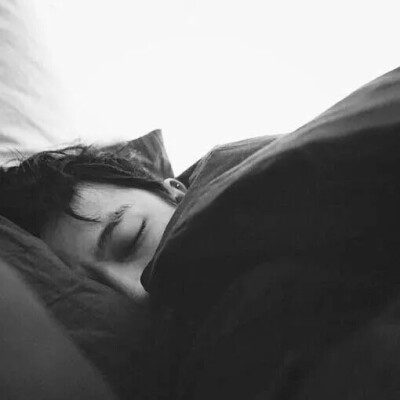 男头，头像，
你有没有偶尔思念我
下次来梦里找我的时候
记得与我说说。