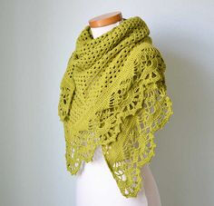 Pistachio crochet shawl, her crochet pattern page