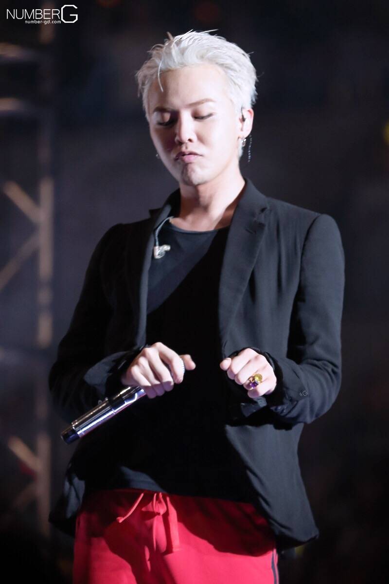  屋里BB！权志龙 东永裴 姜大成 崔胜铉 李昇炫！bigbang is everything！ cr:logo