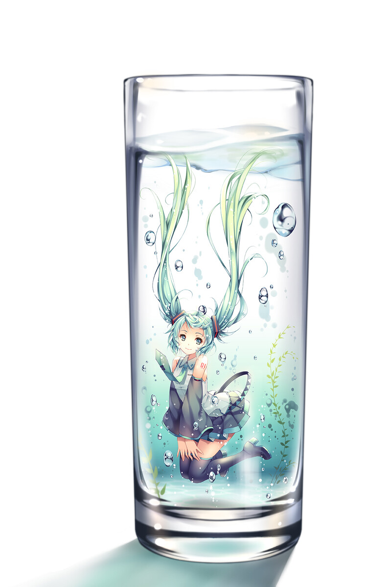 水杯初音