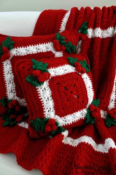 Holly & Berries Afghan And Pillow By Maggie Weldon - Purchased Crochet Pattern - (maggiescrochet)