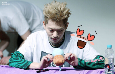 和杰尼龟较劲的鸡鸭扣