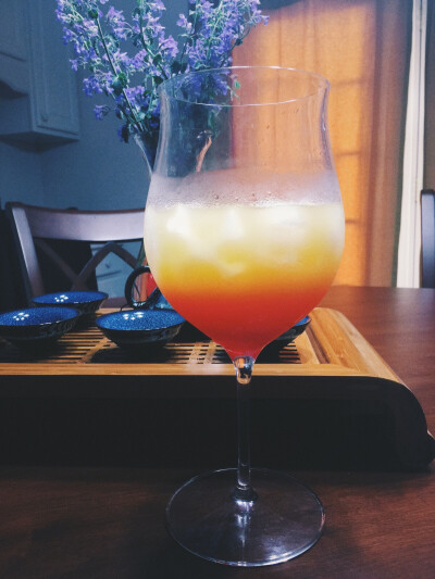 专业酒鬼的homemade tequila sunrise