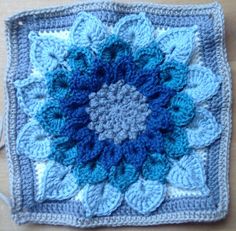 The Crocodile Flower ~ free pattern ᛡ (Gorgeous colors)