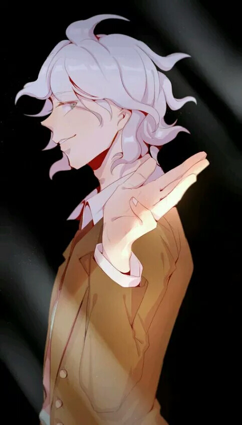 弹丸二代狛枝凪斗关在手机中的人物