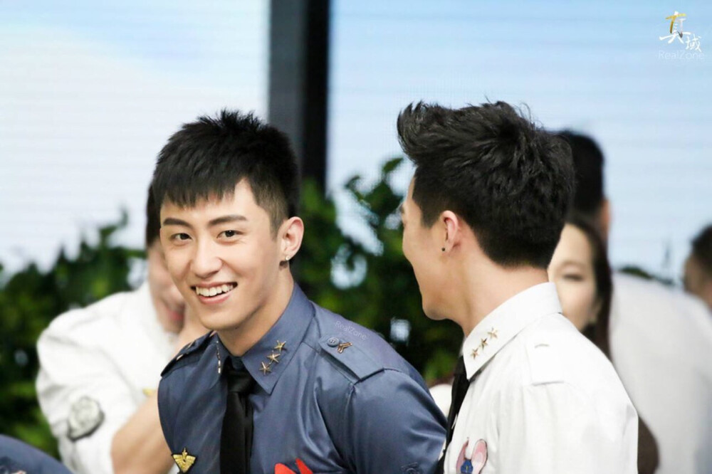 黄景瑜许魏洲快乐大本营