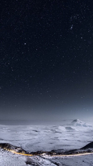 夜那么美，可亲爱的你怎么不在我身边？