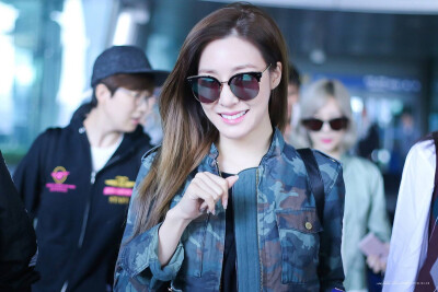 #黄美英solo大发# #黄美英tiffany# #I Just Wanna Dance# 160417 airport #티파니