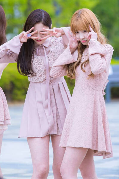 Lovelyz 徐智秀＆刘智嫒