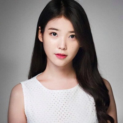 IU 아이유 李知恩 이지은 国民妹妹