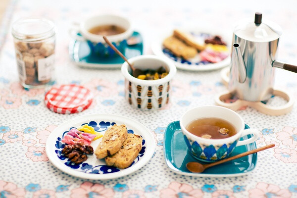 「红枣姜汁蜂蜜茶&红枣饼干」*Jujube ginger honey tea & jujube biscotti*