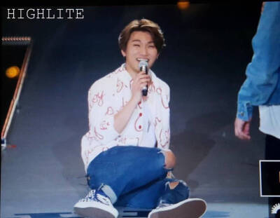 【 FANTASTIC BABYS 2016 】 #姜大声##DAESUNG# 160505 FM IN CHIBA Makuhari（千叶市幕张展览馆）饭拍预览
（highlite）