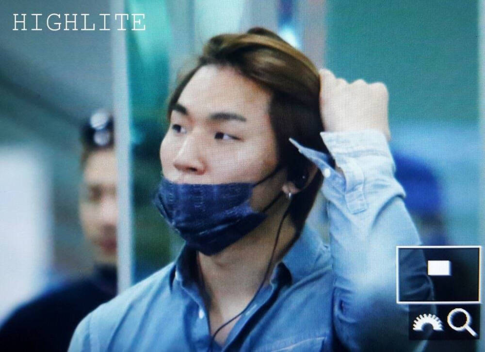 #姜大声##DAESUNG#
160506 羽田机场出境✈️首尔 金浦机场入境
饭拍
/HIGHLITE/BB SIDE