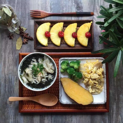 #早餐の力量#早起本身就是一件纠结的事，虽然健康但是并不讨喜。在这个民以食为天的时代，早餐的华丽登场无疑是一天中第一件也是最重量级的欢乐元素，时间不长但力量不小！