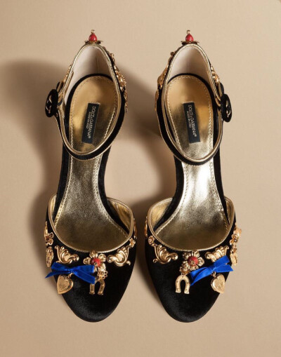 Dolce&Gabbana 闭口高跟鞋