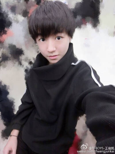 TFBOYS王俊凯 2016-01-10 微博配图。