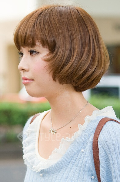 短发参考发型侧面