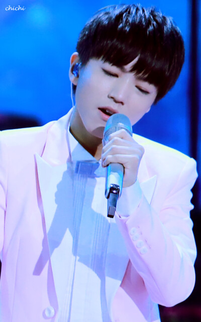#TFBOYS王俊凯##王俊凯##TFBOYS#160222 湖南卫视元宵喜乐会cr：方痴痴