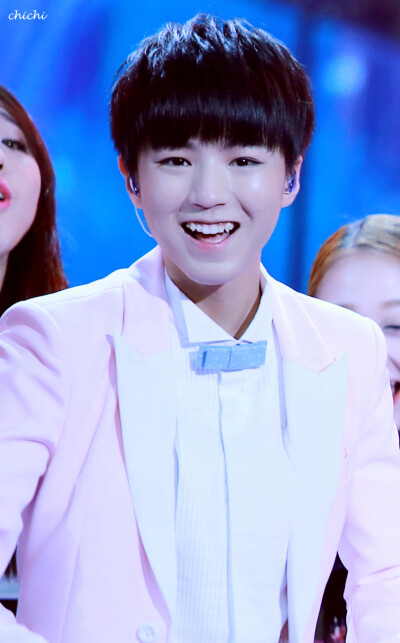 #TFBOYS王俊凯##王俊凯##TFBOYS#160222 湖南卫视元宵喜乐会cr：方痴痴